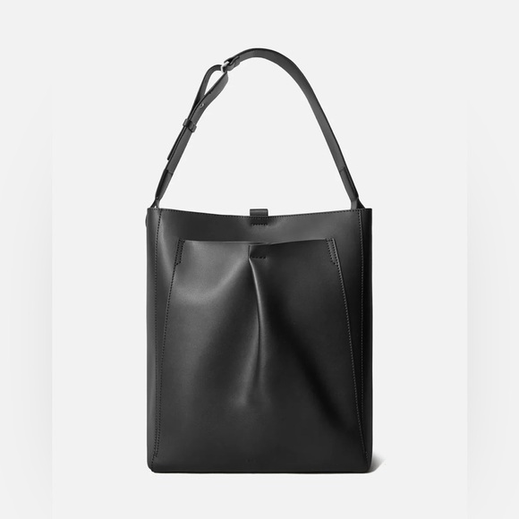 Everlane The Studio Bag in Black